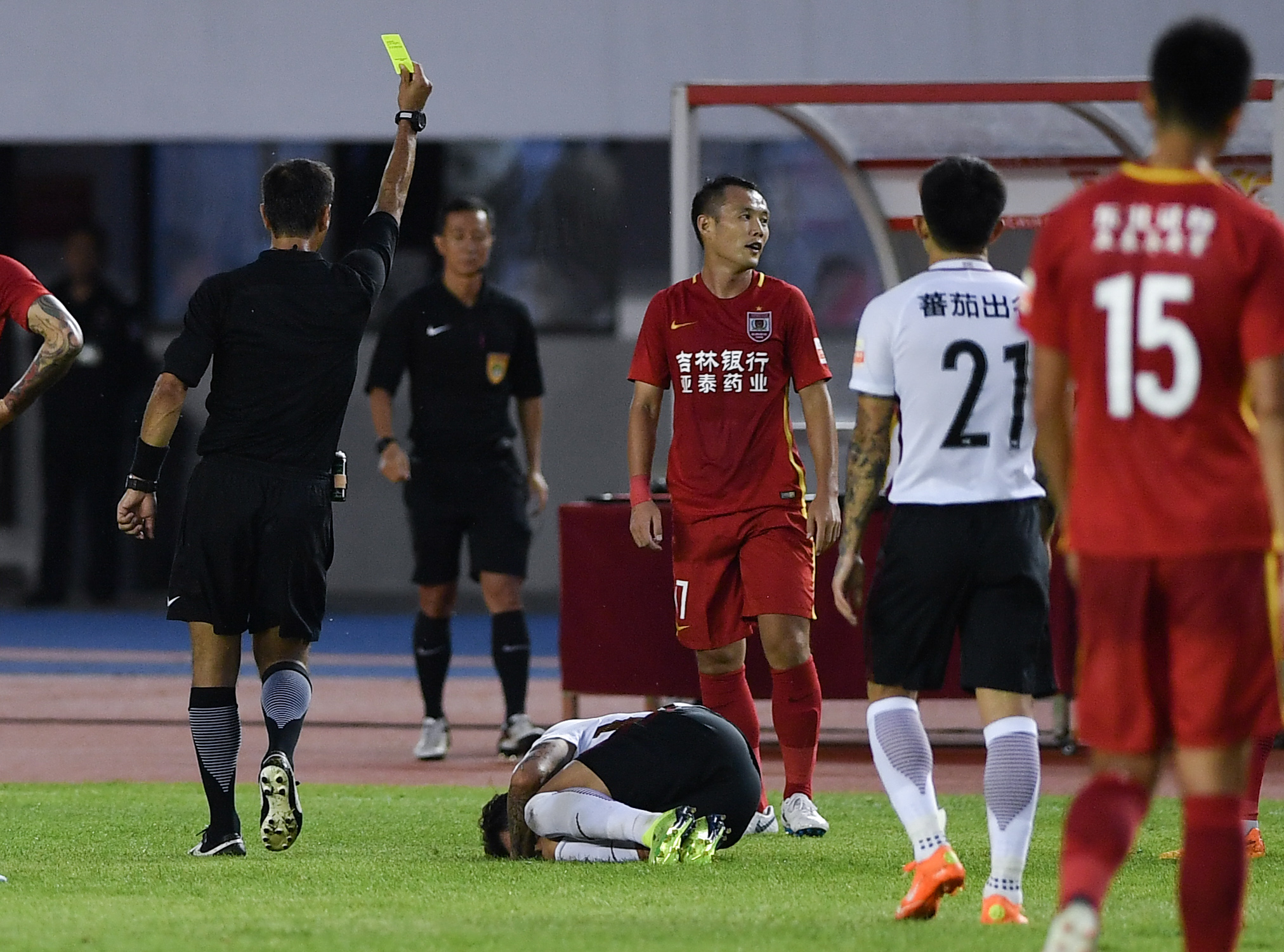 河北华夏幸福客场击败深圳佳兆业，提升排名的简单介绍